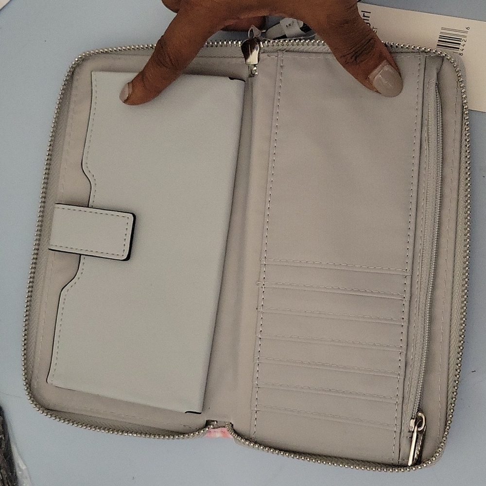 Wallet - Picture 4 of 4